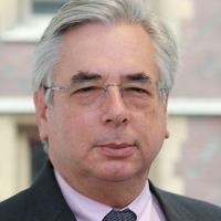 Head shot of Stephen Kingsley looking into camera