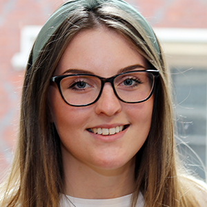 Head shot of Rachael Bowtell smiling into camera