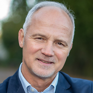 Head shot of Stuart Carter looking into camera