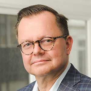 Head shot of Michael Holter looking into camera